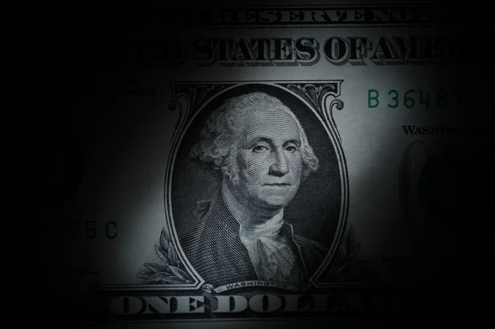 Strange sell-off in the dollar raises the specter of investors losing trust in the US under Trump
