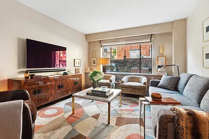 310 Lexington Avenue #7D