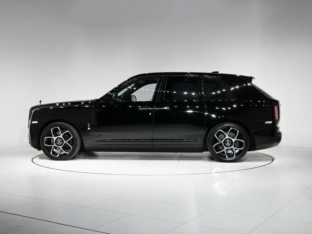 2024 BLACK BADGE CULLINAN