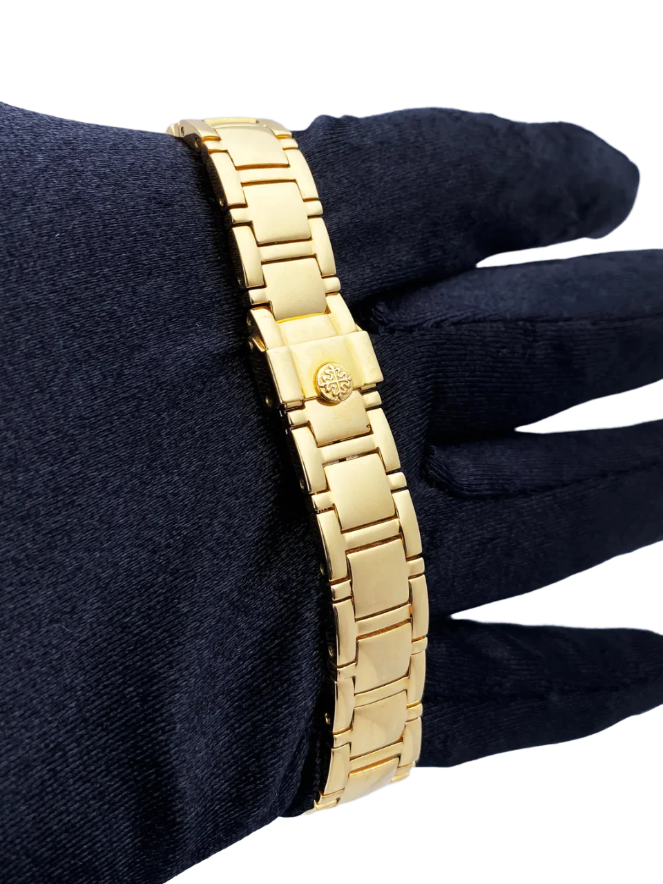 Patek Philippe Nautilus 4700 18K Yellow Gold Ladies Watch